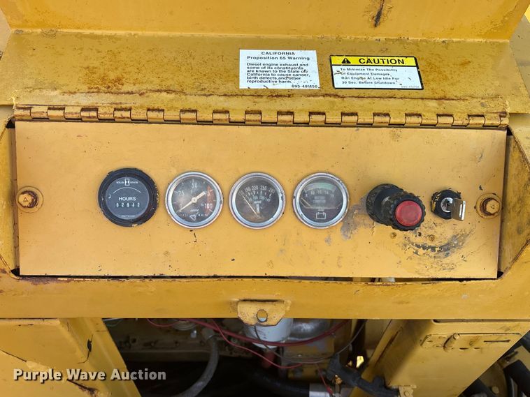 image for item DK0151 1986 Gomaco Commander II GT6200 slip form paver