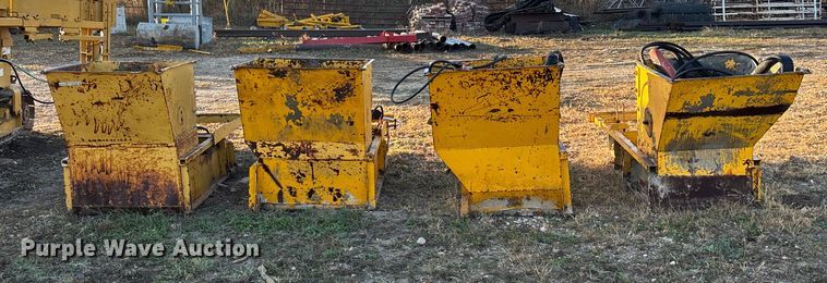 image for item DK0151 1986 Gomaco Commander II GT6200 slip form paver