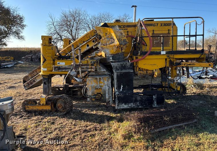 image for item DK0152 1988 Gomaco GT3300 slip form paver