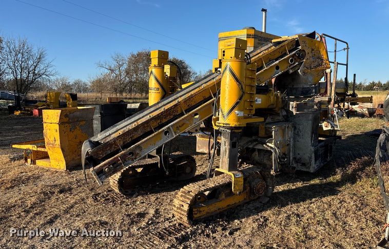 image for item DK0152 1988 Gomaco GT3300 slip form paver