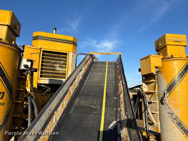 image for item DK0152 1988 Gomaco GT3300 slip form paver