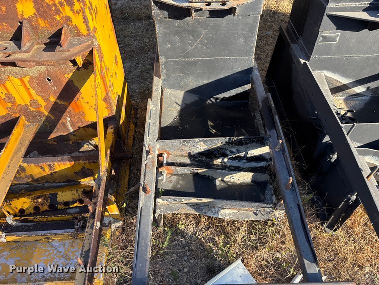 image for item DK0152 1988 Gomaco GT3300 slip form paver