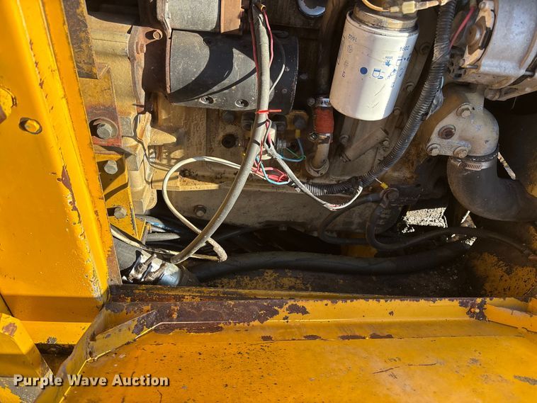 image for item DK0152 1988 Gomaco GT3300 slip form paver