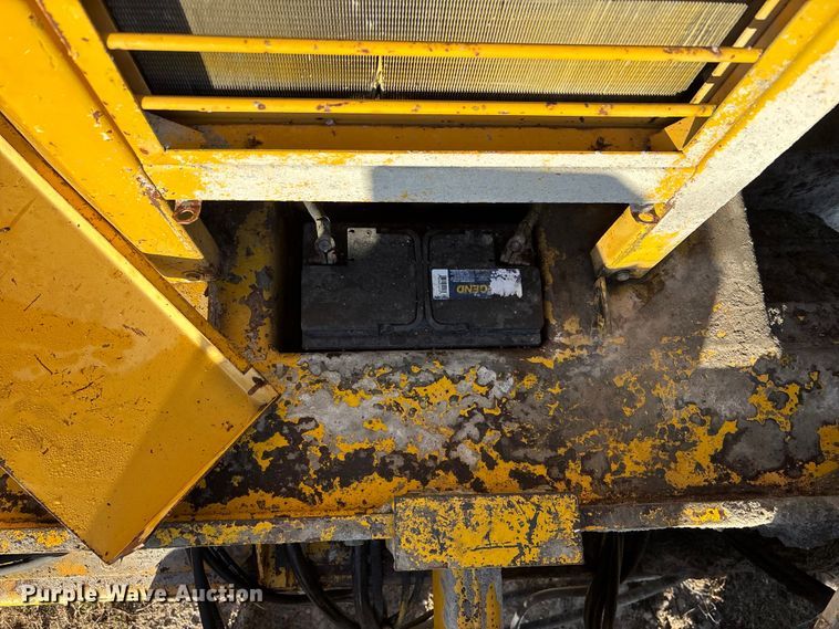 image for item DK0152 1988 Gomaco GT3300 slip form paver