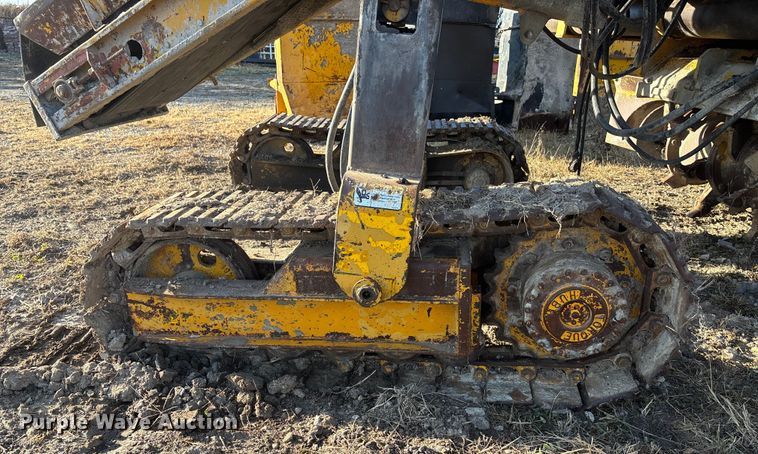 image for item DK0152 1988 Gomaco GT3300 slip form paver