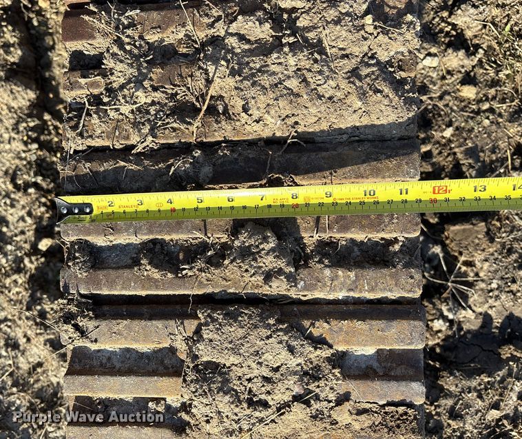 image for item DK0152 1988 Gomaco GT3300 slip form paver