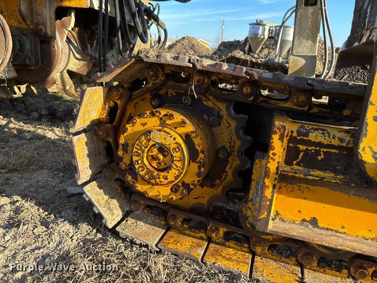 image for item DK0152 1988 Gomaco GT3300 slip form paver