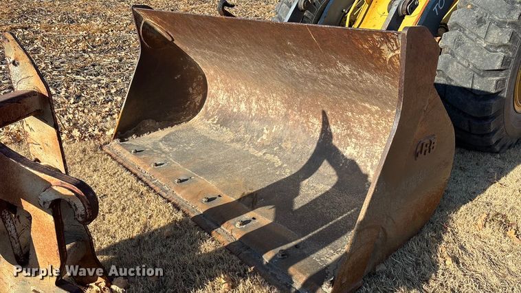 image for item DK0158 1999 Komatsu WA250-3L wheel loader