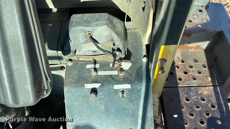 image for item DK0158 1999 Komatsu WA250-3L wheel loader