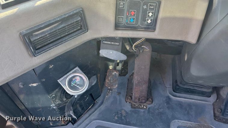 image for item DK0158 1999 Komatsu WA250-3L wheel loader