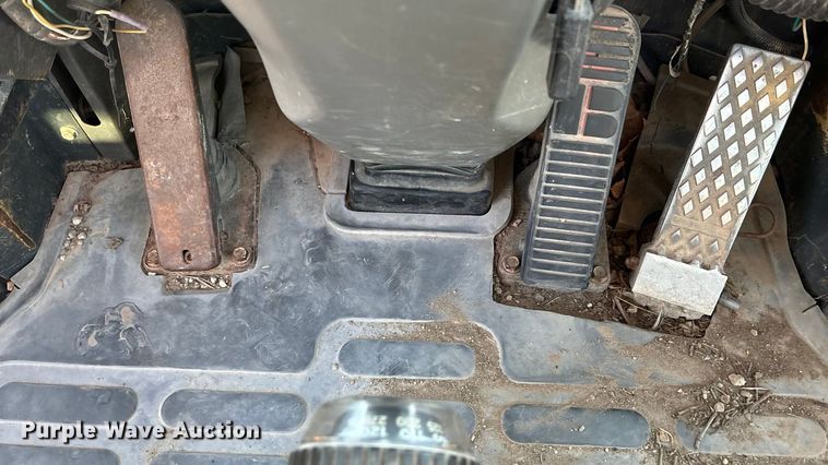 image for item DK0158 1999 Komatsu WA250-3L wheel loader