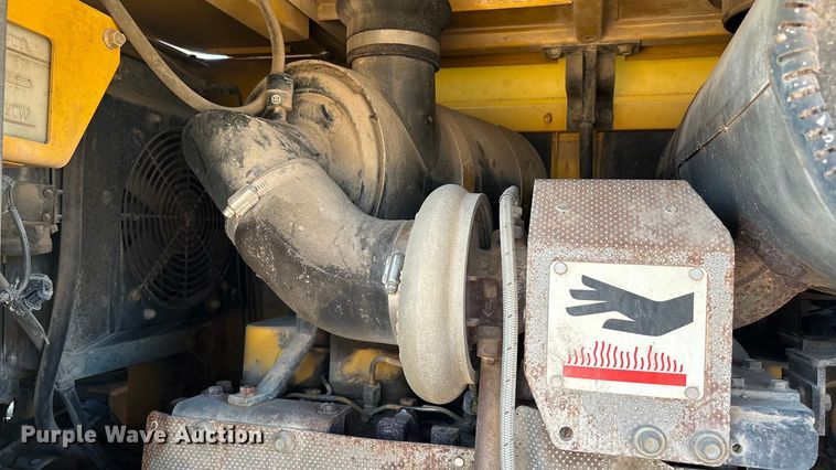 image for item DK0158 1999 Komatsu WA250-3L wheel loader