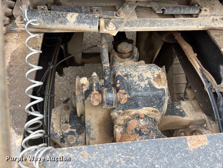 image for item DK0173 2007 Mack CHN613 semi truck