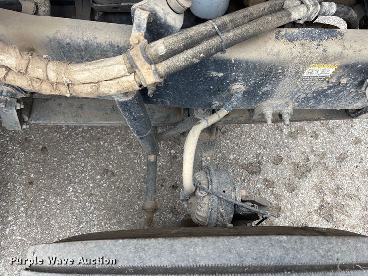 image for item DK0173 2007 Mack CHN613 semi truck