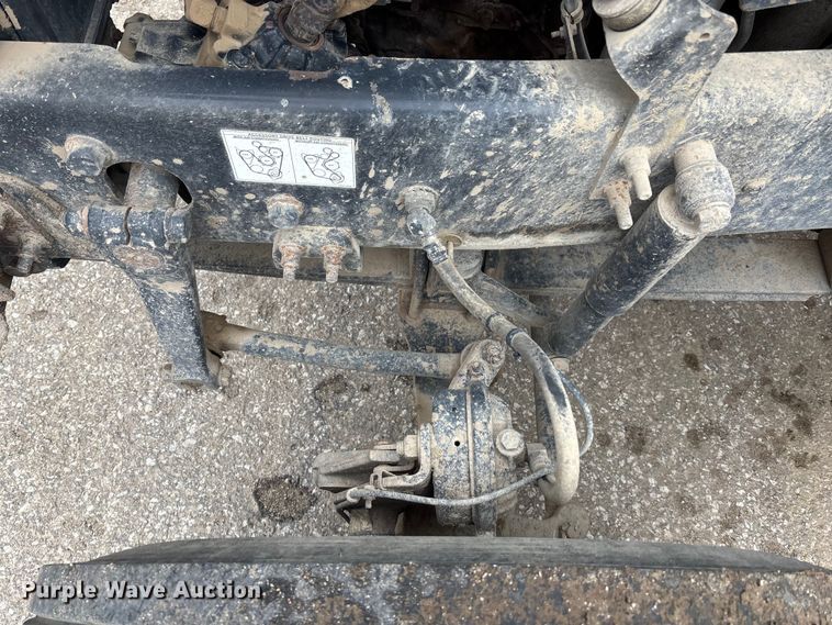 image for item DK0173 2007 Mack CHN613 semi truck