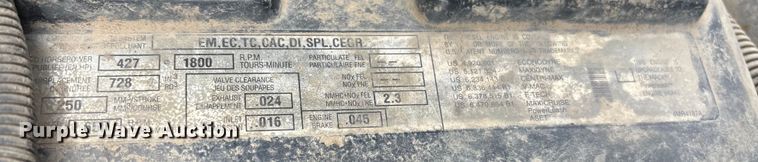 image for item DK0173 2007 Mack CHN613 semi truck