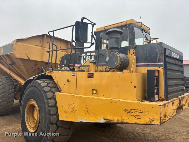 image for item DK0210 1996 Caterpillar D400 E articulated haul truck