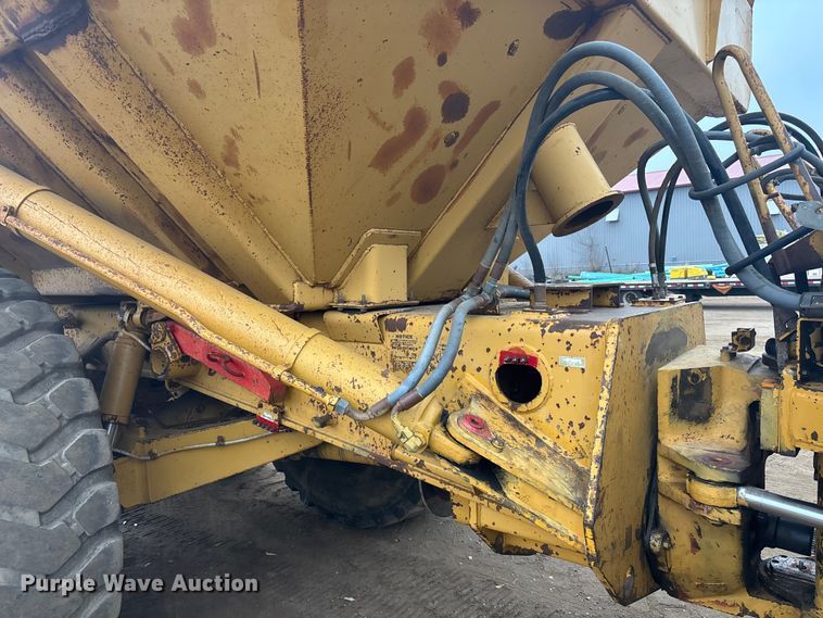 image for item DK0210 1996 Caterpillar D400 E articulated haul truck