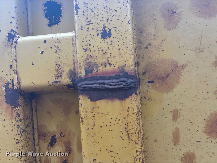 image for item DK0210 1996 Caterpillar D400 E articulated haul truck