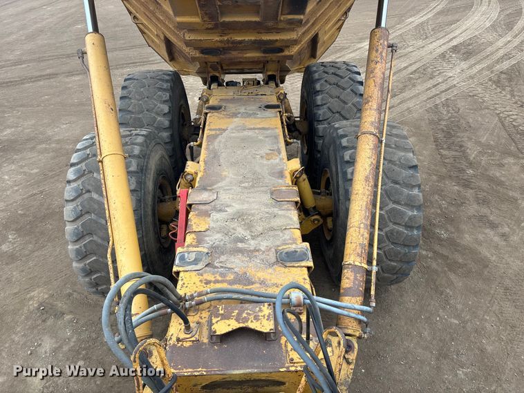 image for item DK0210 1996 Caterpillar D400 E articulated haul truck