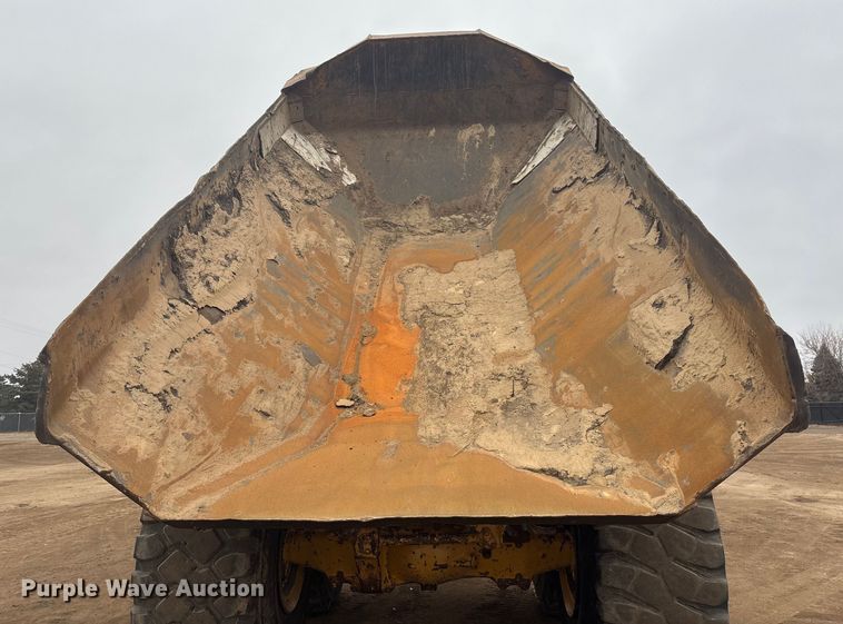 image for item DK0210 1996 Caterpillar D400 E articulated haul truck