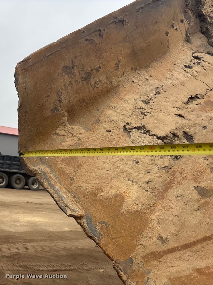 image for item DK0210 1996 Caterpillar D400 E articulated haul truck