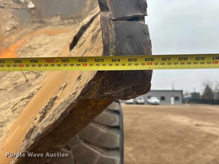 image for item DK0210 1996 Caterpillar D400 E articulated haul truck