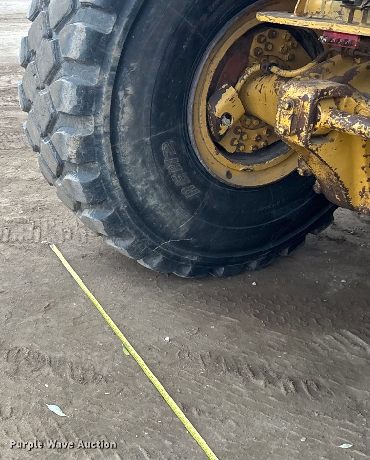 image for item DK0210 1996 Caterpillar D400 E articulated haul truck