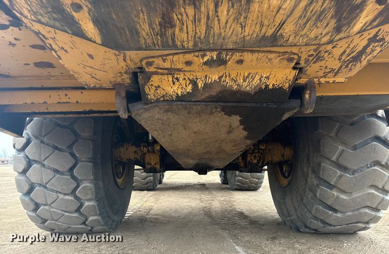 image for item DK0210 1996 Caterpillar D400 E articulated haul truck