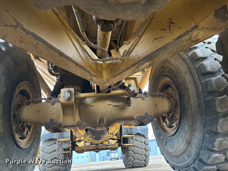 image for item DK0210 1996 Caterpillar D400 E articulated haul truck