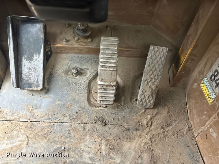 image for item DK0210 1996 Caterpillar D400 E articulated haul truck