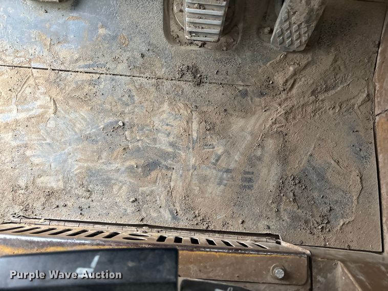 image for item DK0210 1996 Caterpillar D400 E articulated haul truck