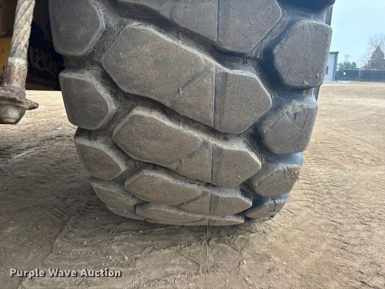 image for item DK0210 1996 Caterpillar D400 E articulated haul truck