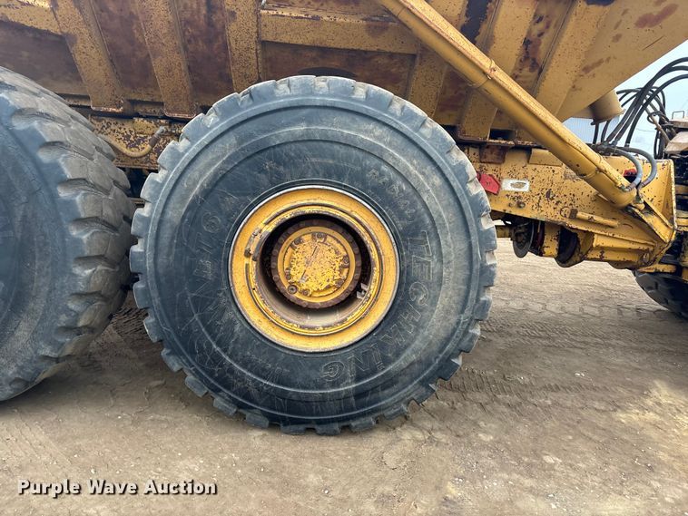 image for item DK0210 1996 Caterpillar D400 E articulated haul truck