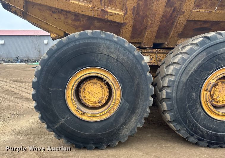 image for item DK0210 1996 Caterpillar D400 E articulated haul truck