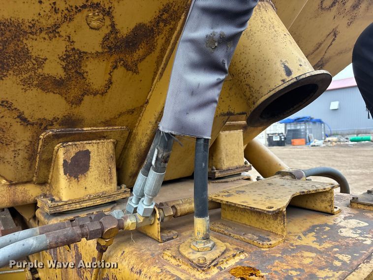 image for item DK0211 1998 Caterpillar D400 E articulated haul truck