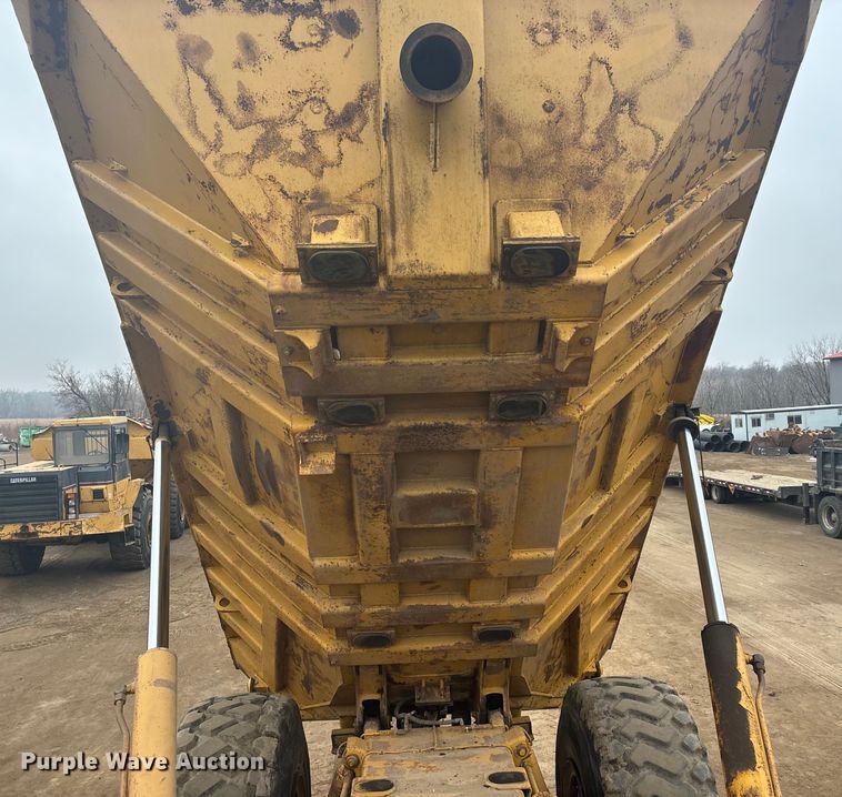 image for item DK0211 1998 Caterpillar D400 E articulated haul truck