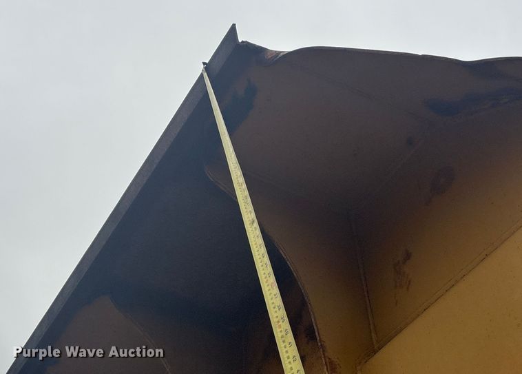 image for item DK0211 1998 Caterpillar D400 E articulated haul truck