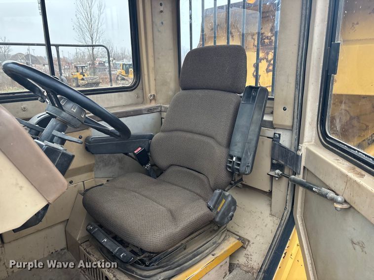 image for item DK0211 1998 Caterpillar D400 E articulated haul truck