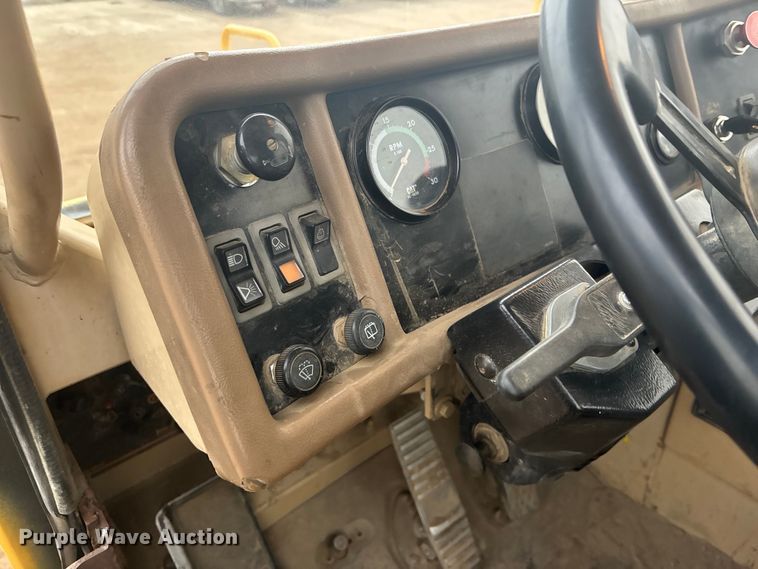 image for item DK0211 1998 Caterpillar D400 E articulated haul truck