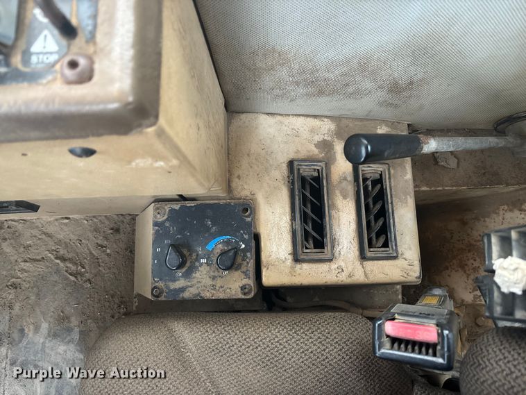 image for item DK0211 1998 Caterpillar D400 E articulated haul truck