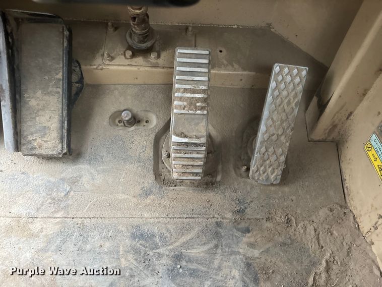 image for item DK0211 1998 Caterpillar D400 E articulated haul truck