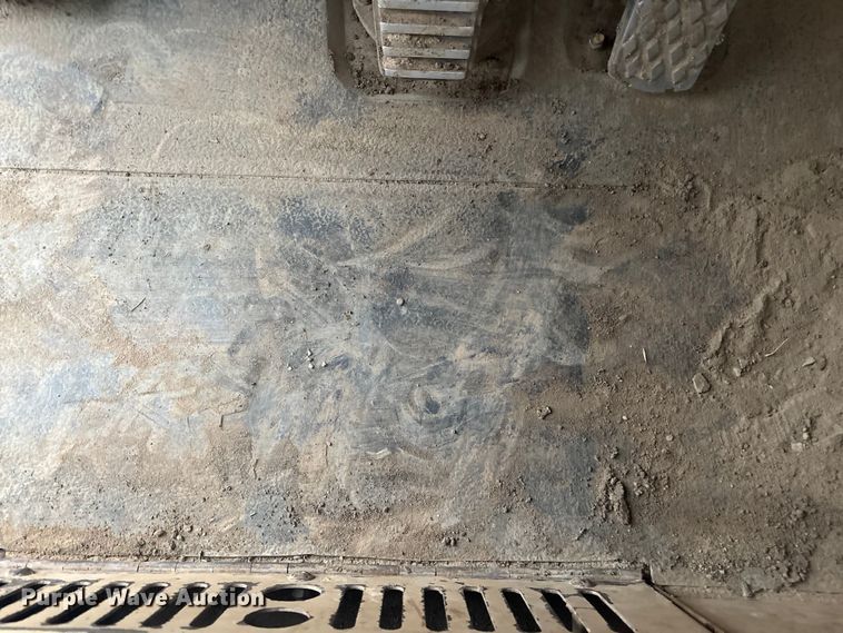 image for item DK0211 1998 Caterpillar D400 E articulated haul truck