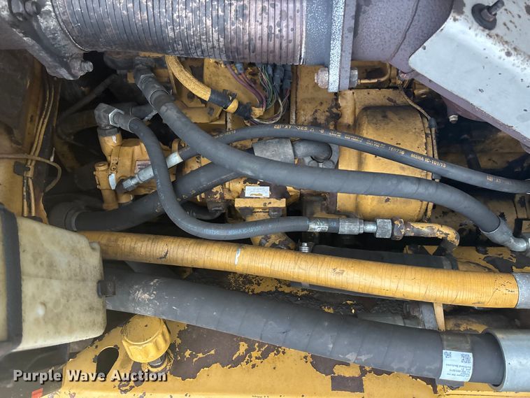 image for item DK0211 1998 Caterpillar D400 E articulated haul truck