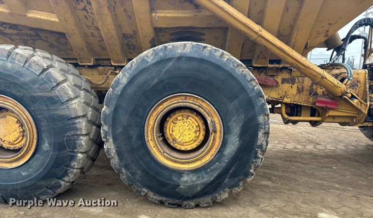 image for item DK0211 1998 Caterpillar D400 E articulated haul truck