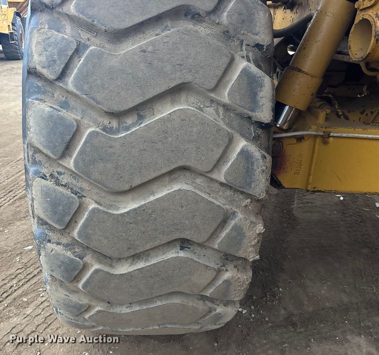 image for item DK0211 1998 Caterpillar D400 E articulated haul truck