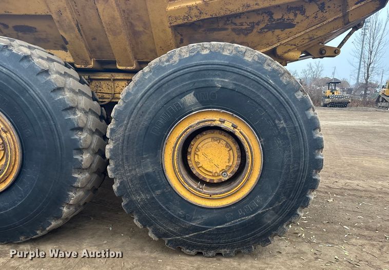 image for item DK0211 1998 Caterpillar D400 E articulated haul truck