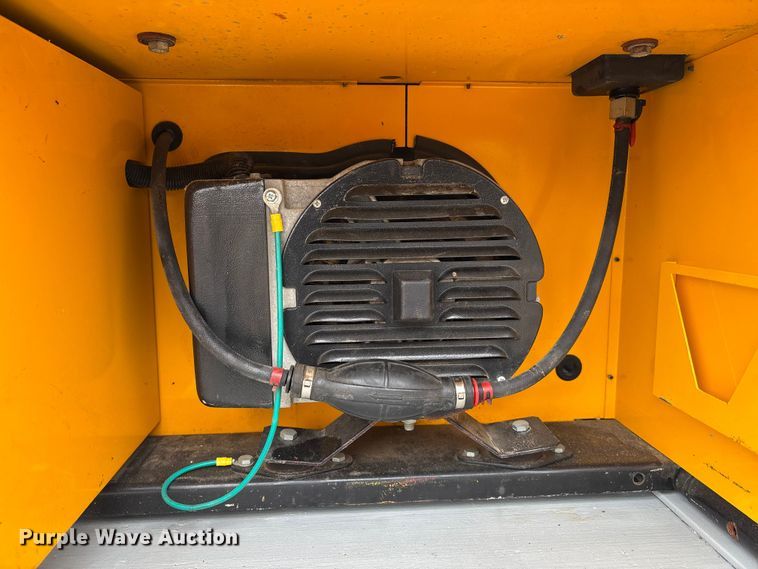 image for item DK0227 2013 Haulmark GR85X20WT4 spray foam trailer