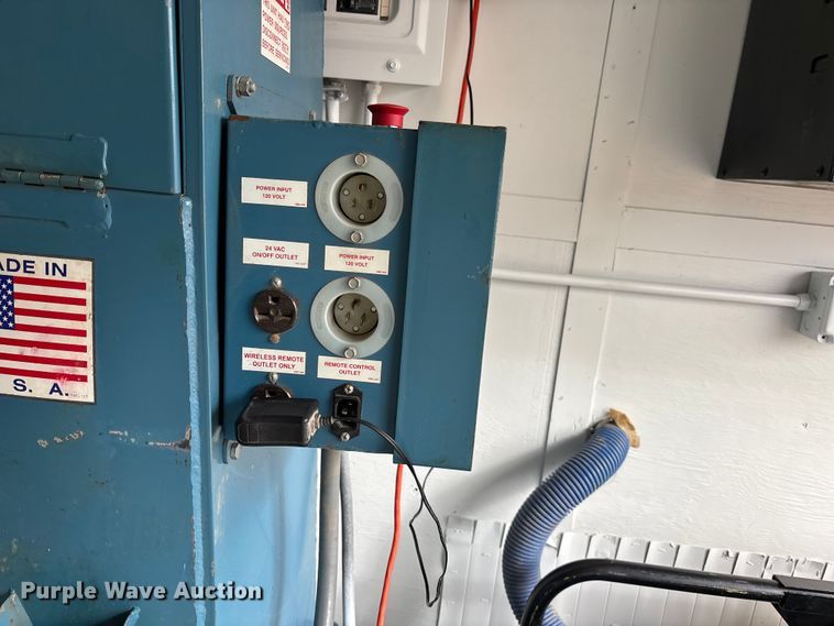 image for item DK0227 2013 Haulmark GR85X20WT4 spray foam trailer