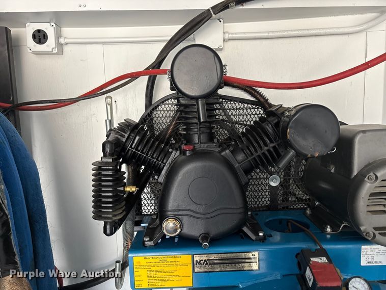 image for item DK0227 2013 Haulmark GR85X20WT4 spray foam trailer